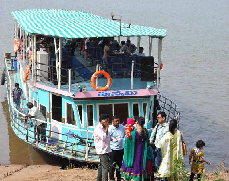 Punnami Boat